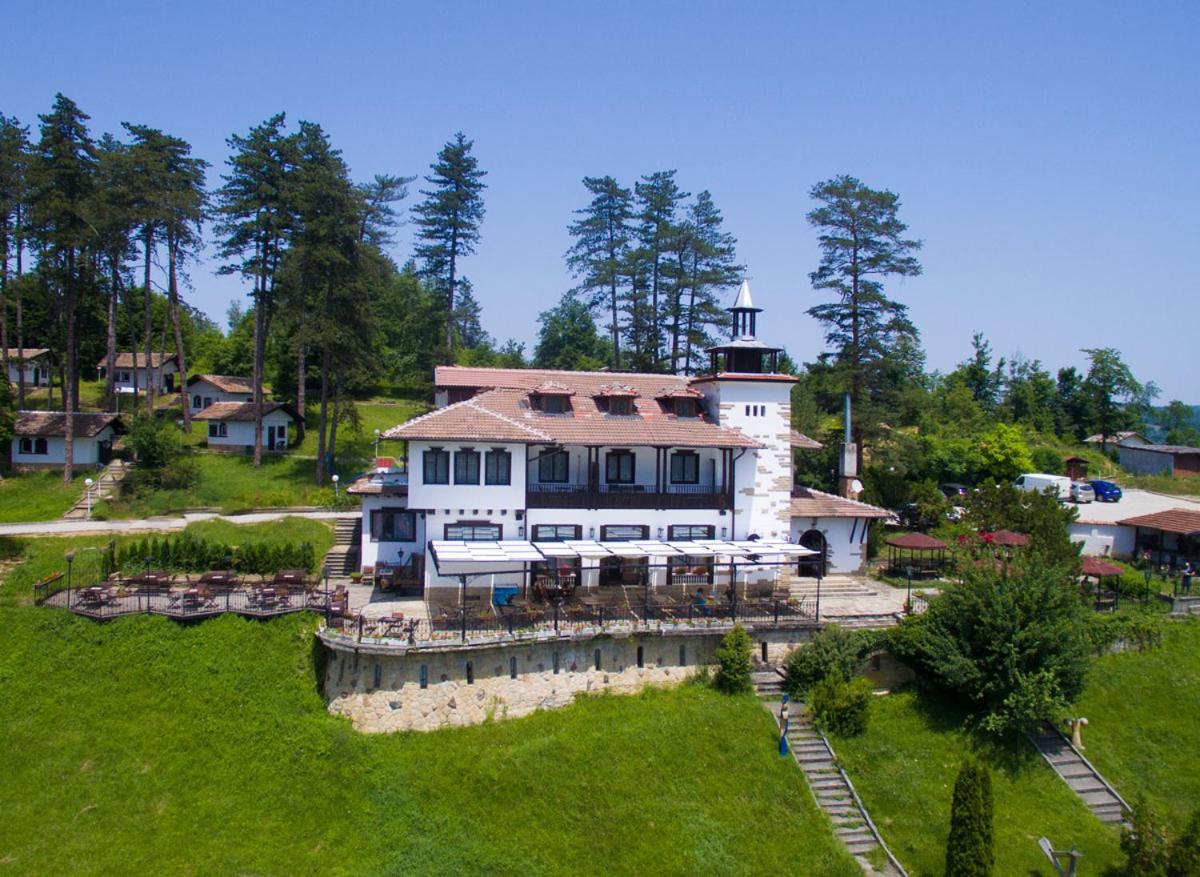 Отель Complex Brashlyan Трявна Экстерьер фото