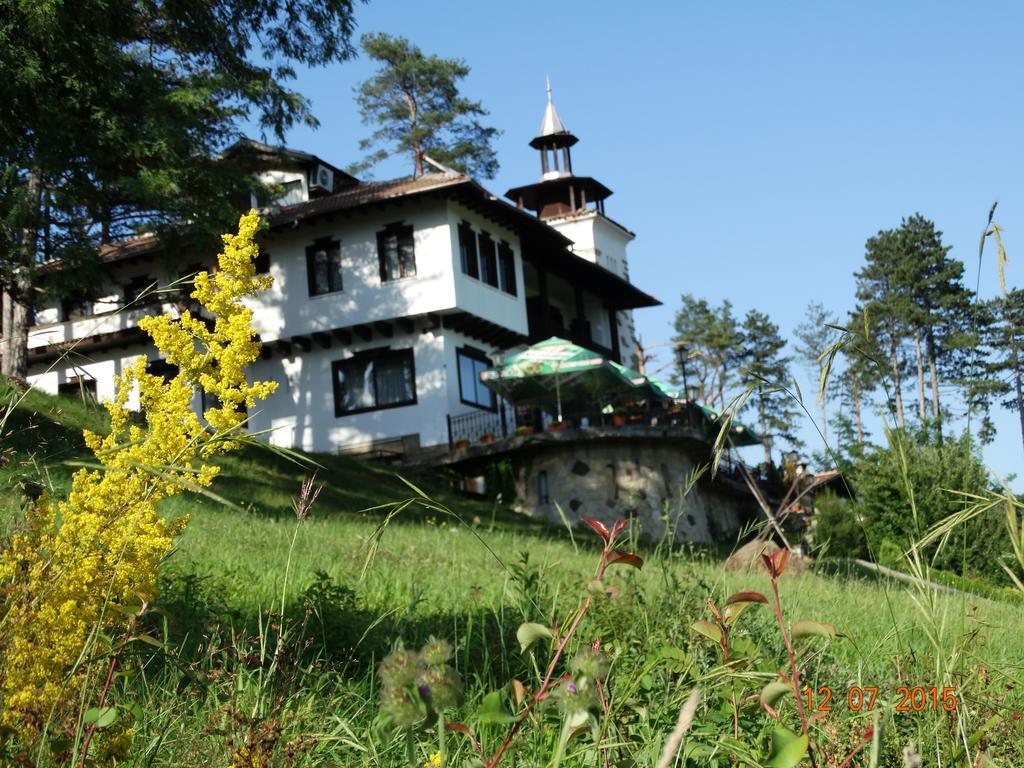 Отель Complex Brashlyan Трявна Экстерьер фото